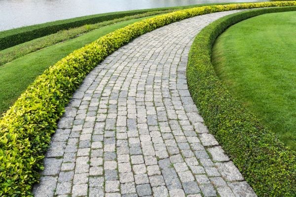 Cost of Sidewalk Pavers Installation in Bloomfield Hills